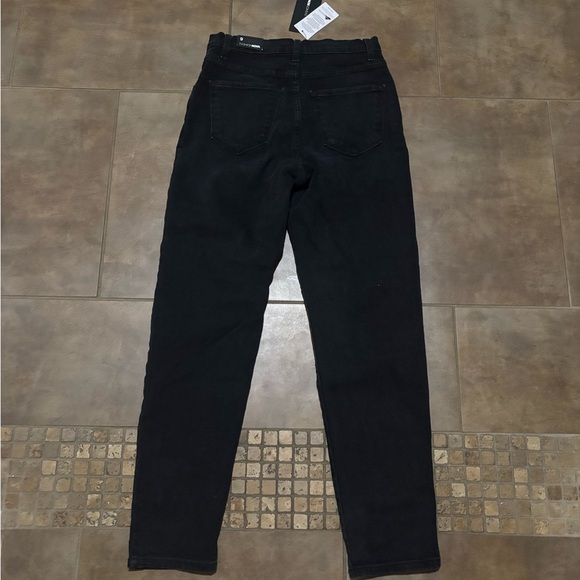 FASHIONOVA JEANS - Picture 2 of 2